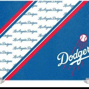 DODGERS GLASS CUTTING BOARD WITH STAND